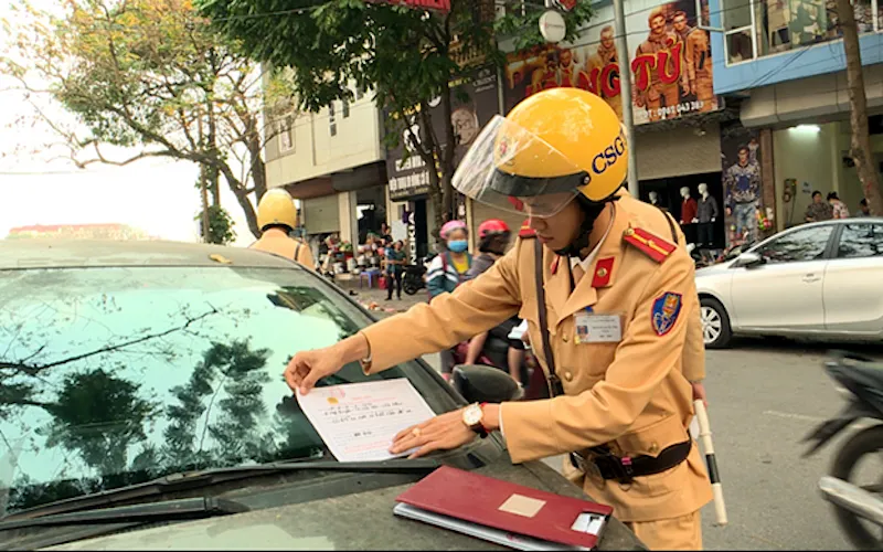 Lỗi Vi Phạm Lao Động và Mức Phạt