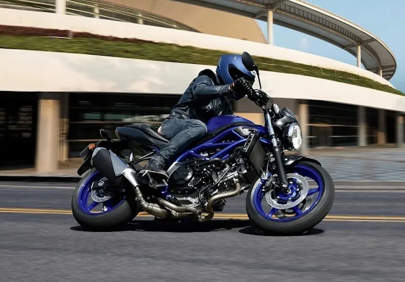 Suzuki SV650 là một mẫu xe naked bike phân khối lớn được nhiều người ưa chuộng